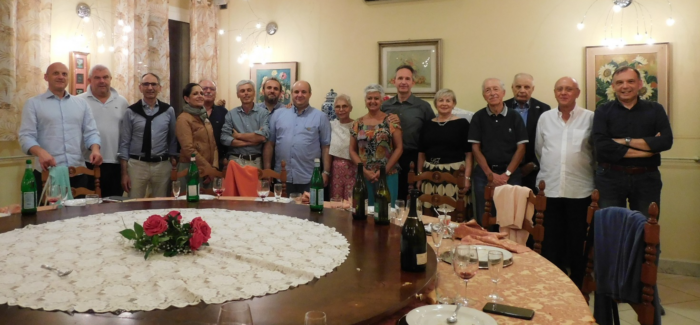 PASSAGGIO DI CONSEGNE FRA VECCHI E NUOVI ORGANI DIRETTIVI AL LIONS CLUB MIRANDOLA