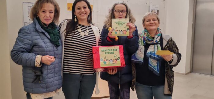 Una scatola in biblioteca per raccogliere le tante domande del mondo giovanile